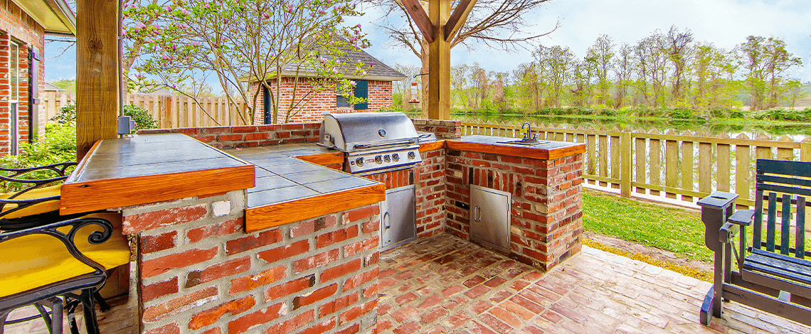 Outdoor Kitchen Ideas & Installation in Dighton, MA: A Complete Design Guide | ET Landscaping Construction