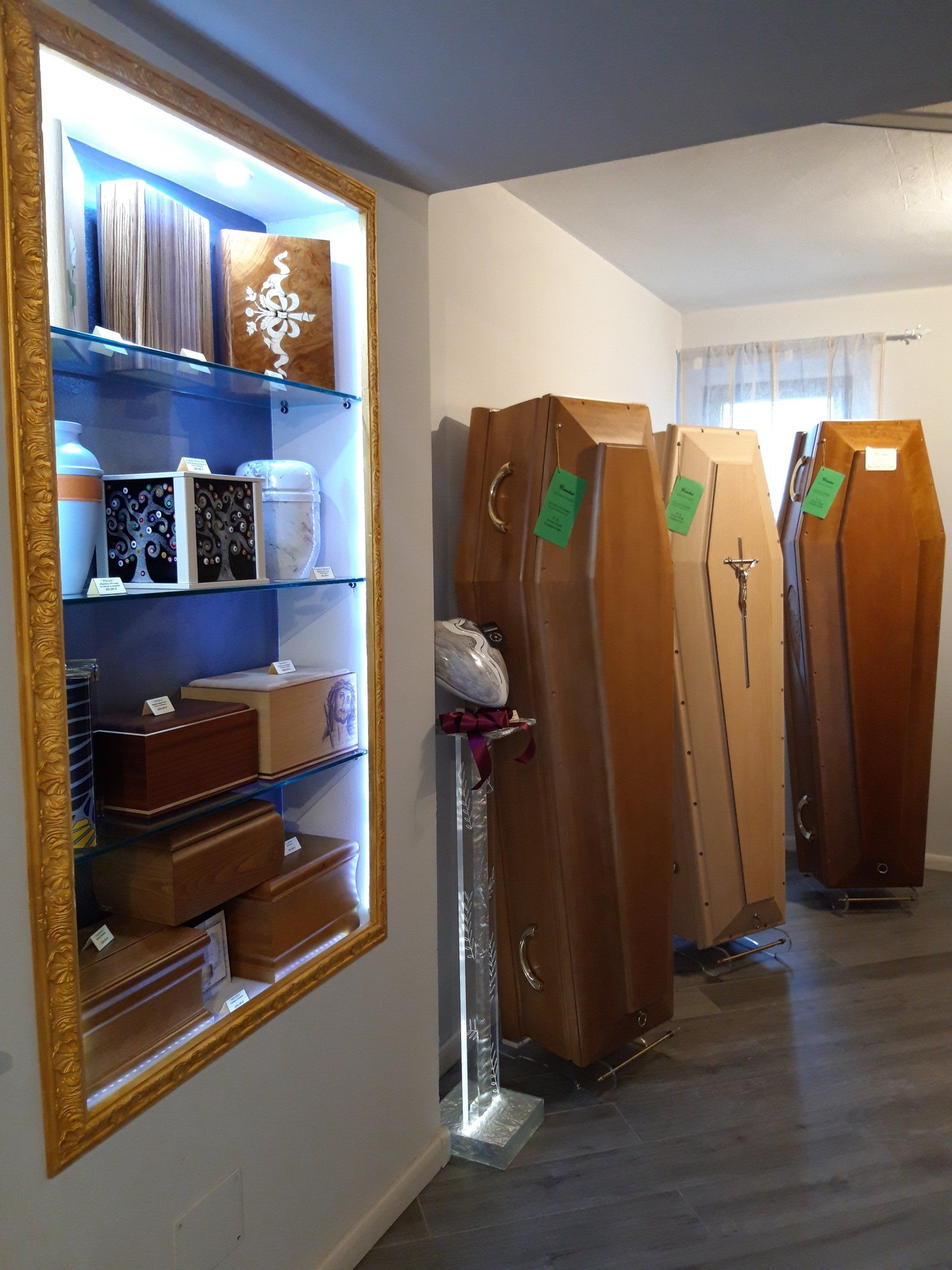 esposizione feretri lamporecchio