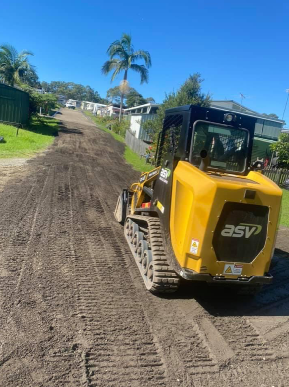 Mini Excavator levelling ground | Lake Cathie, Nsw | Jar Excavation