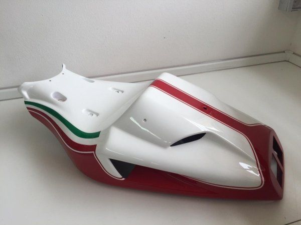 carena moto con tricolore italiano