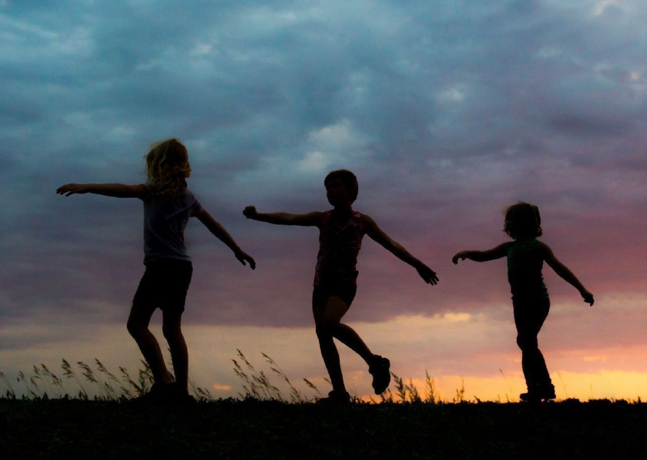 children following routine steps