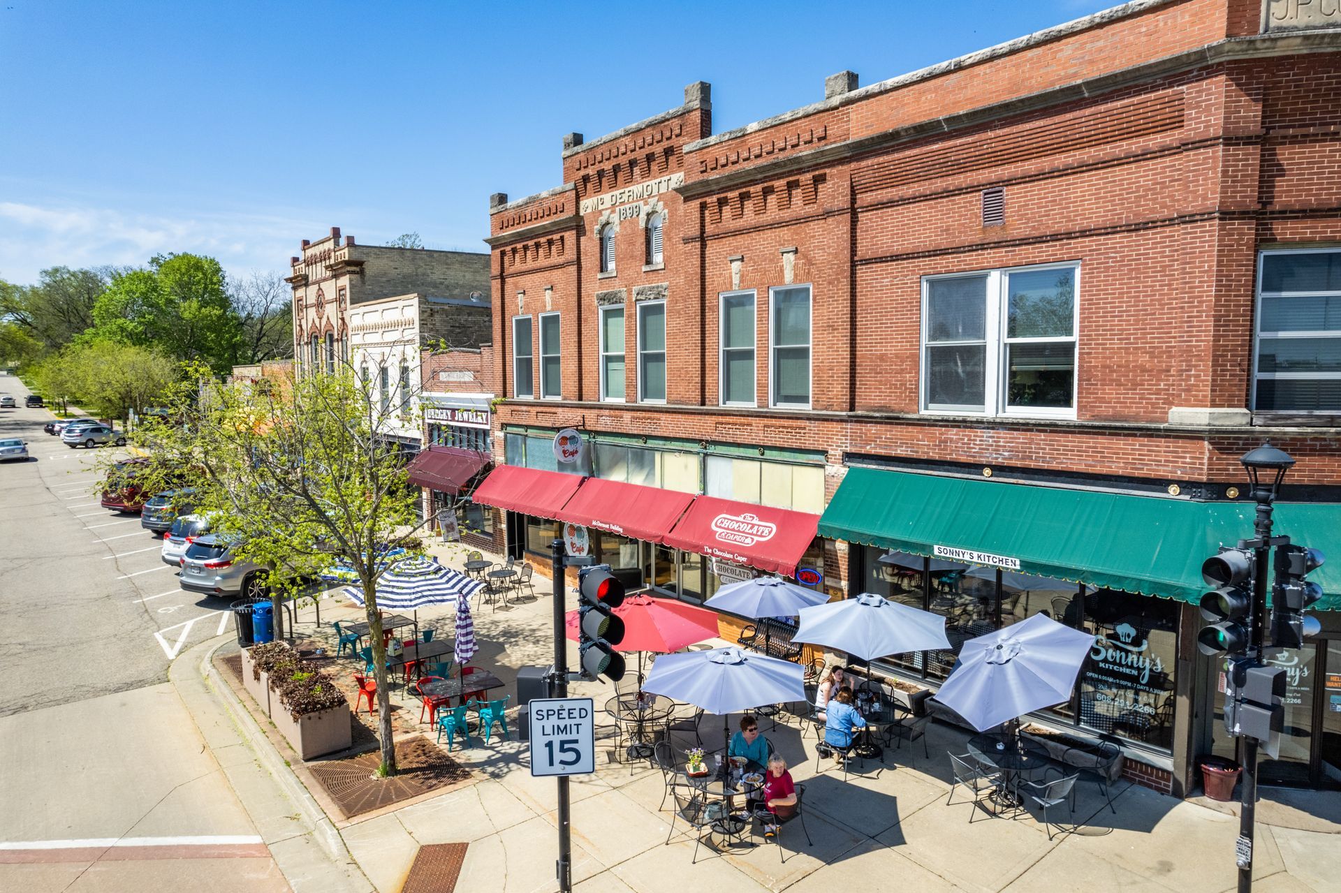 a street with a speed limit of 15