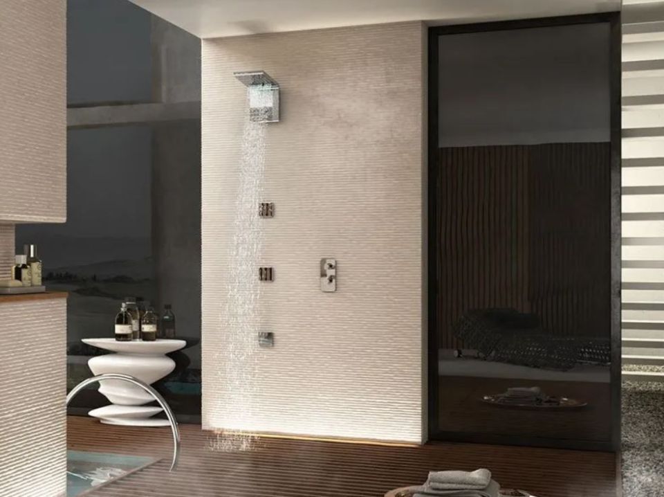 Rubinetteria per doccia moderna Bossini