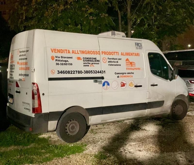furgone per distribuzione cibo