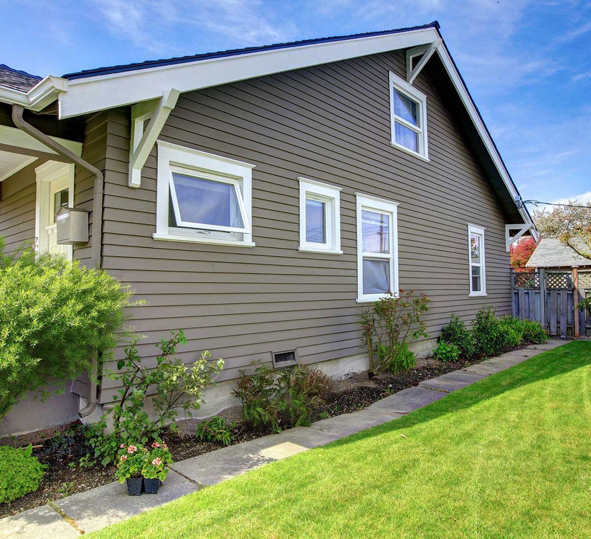 House socle with white windows