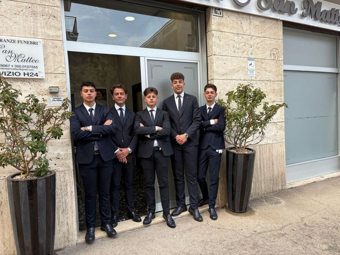 staff delle onoranze funebri