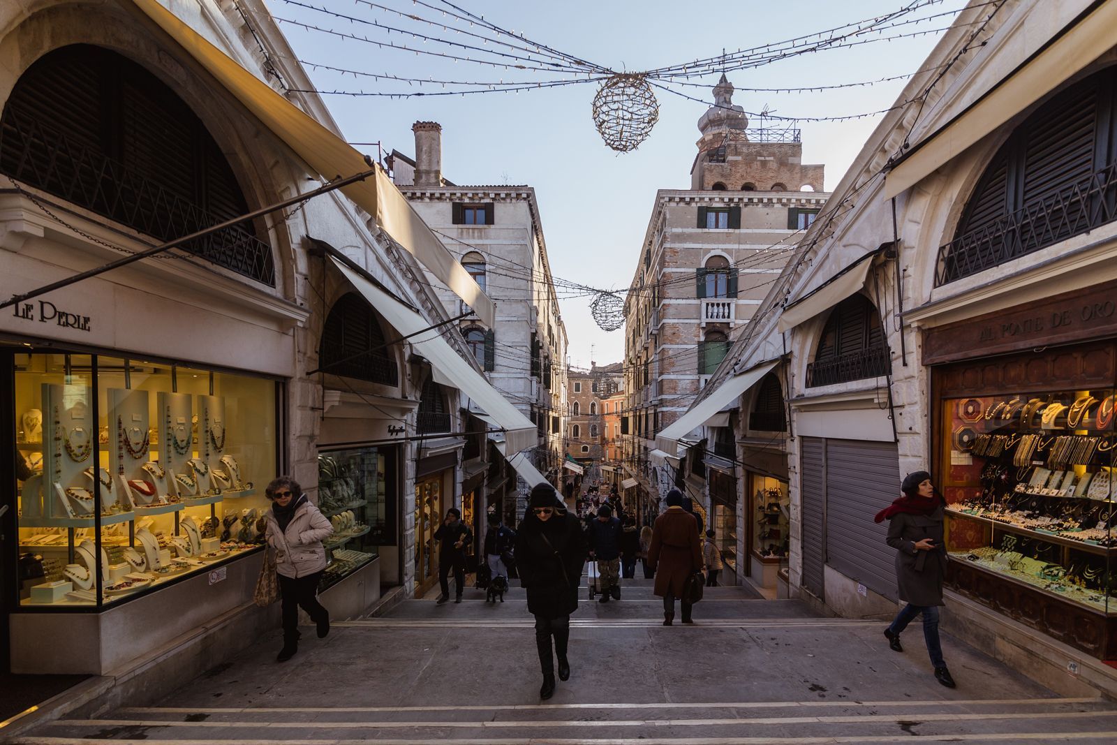 rialto-bridge-venice-tours