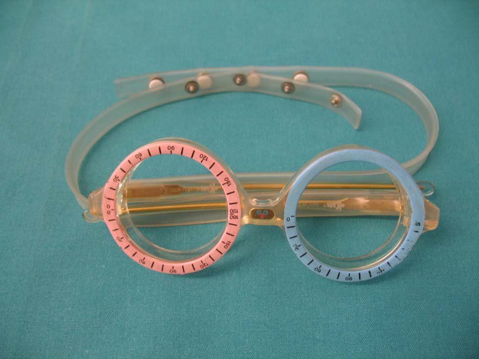 occhiali per il controllo della qualità della vista