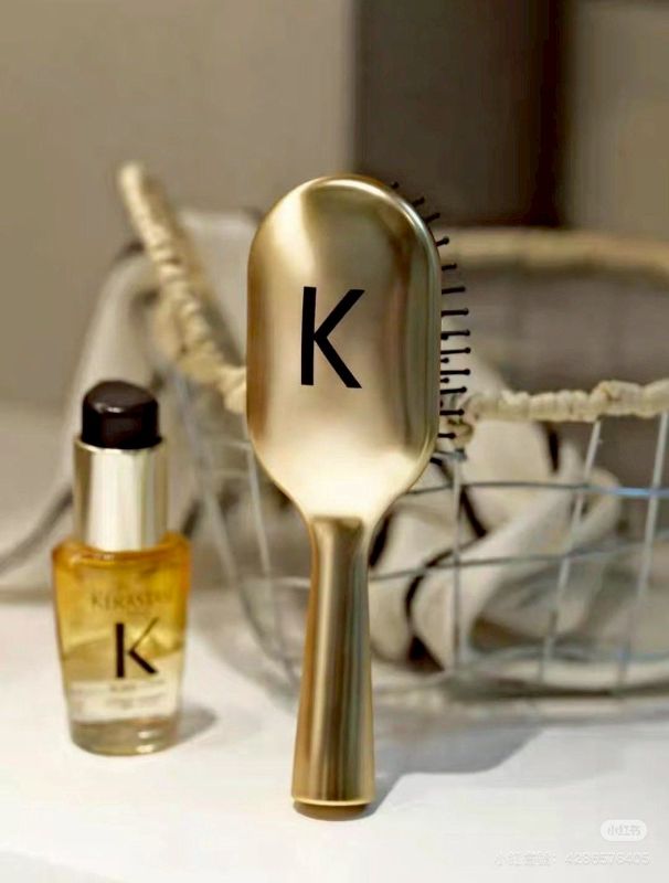 KÉRASTASE 巴黎卡詩 氣墊小金梳