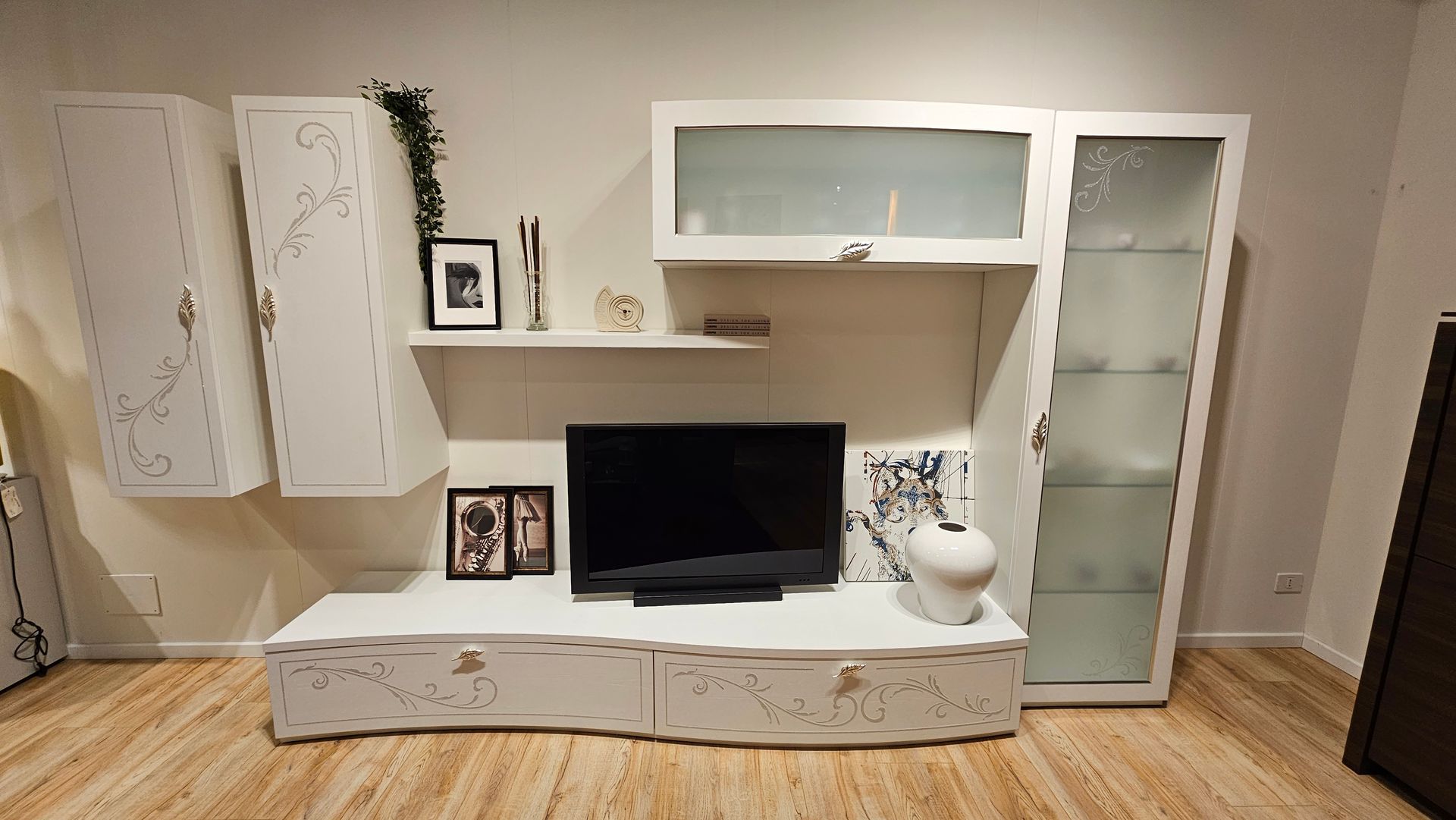 Montella Prisma Arredo Srl - Bellizzi - Sa - 0300