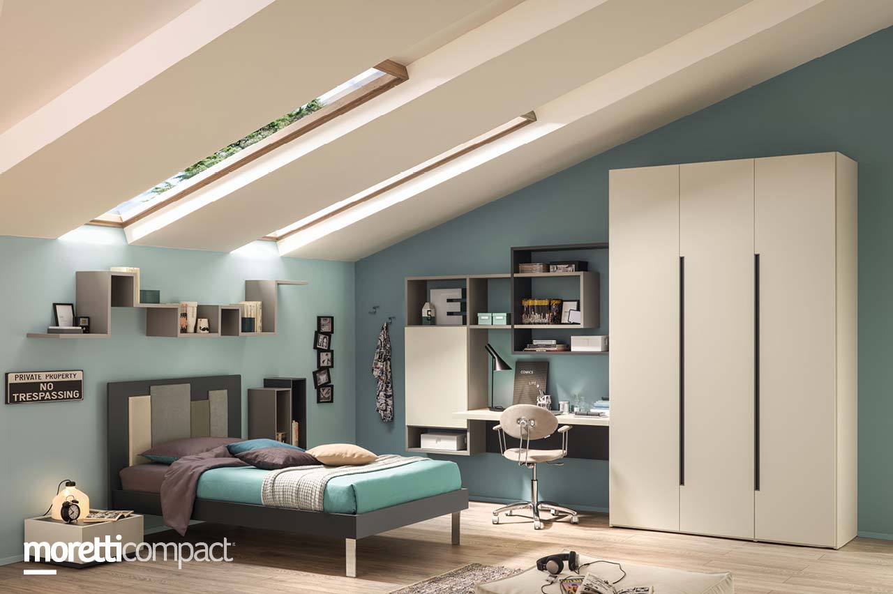 cameretta mansardata sui torni dell'azzurro