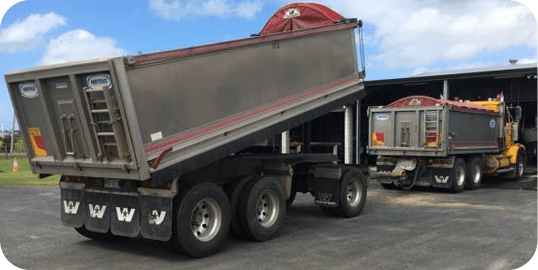 Truck - Petersen Tippers in Farleigh, QLD	