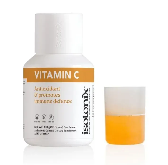 Isotonic formula mixing instantly in glass