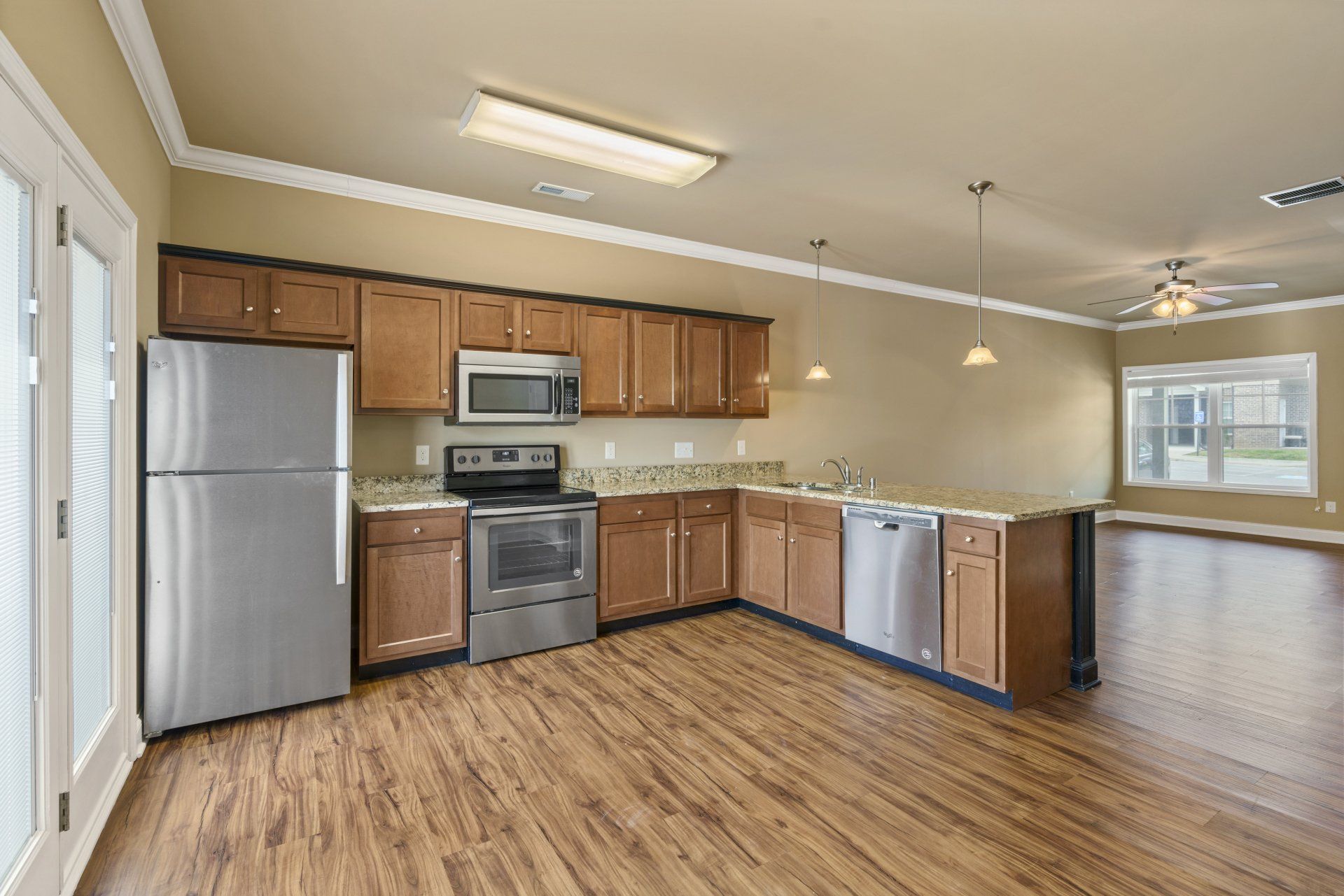 Pine Groves Apartments at 6068 Louisiville Road, Bowling Green