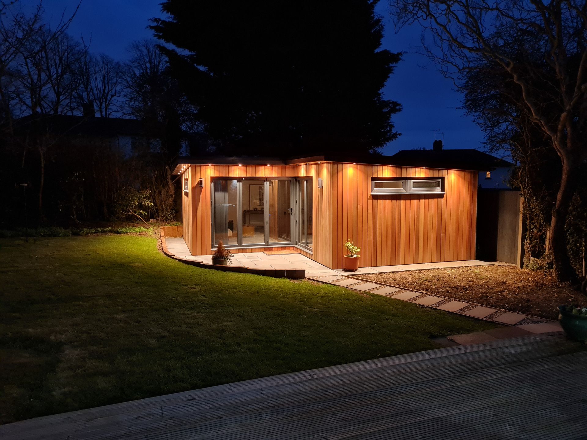 Garden-Room-Installation-St-Albans