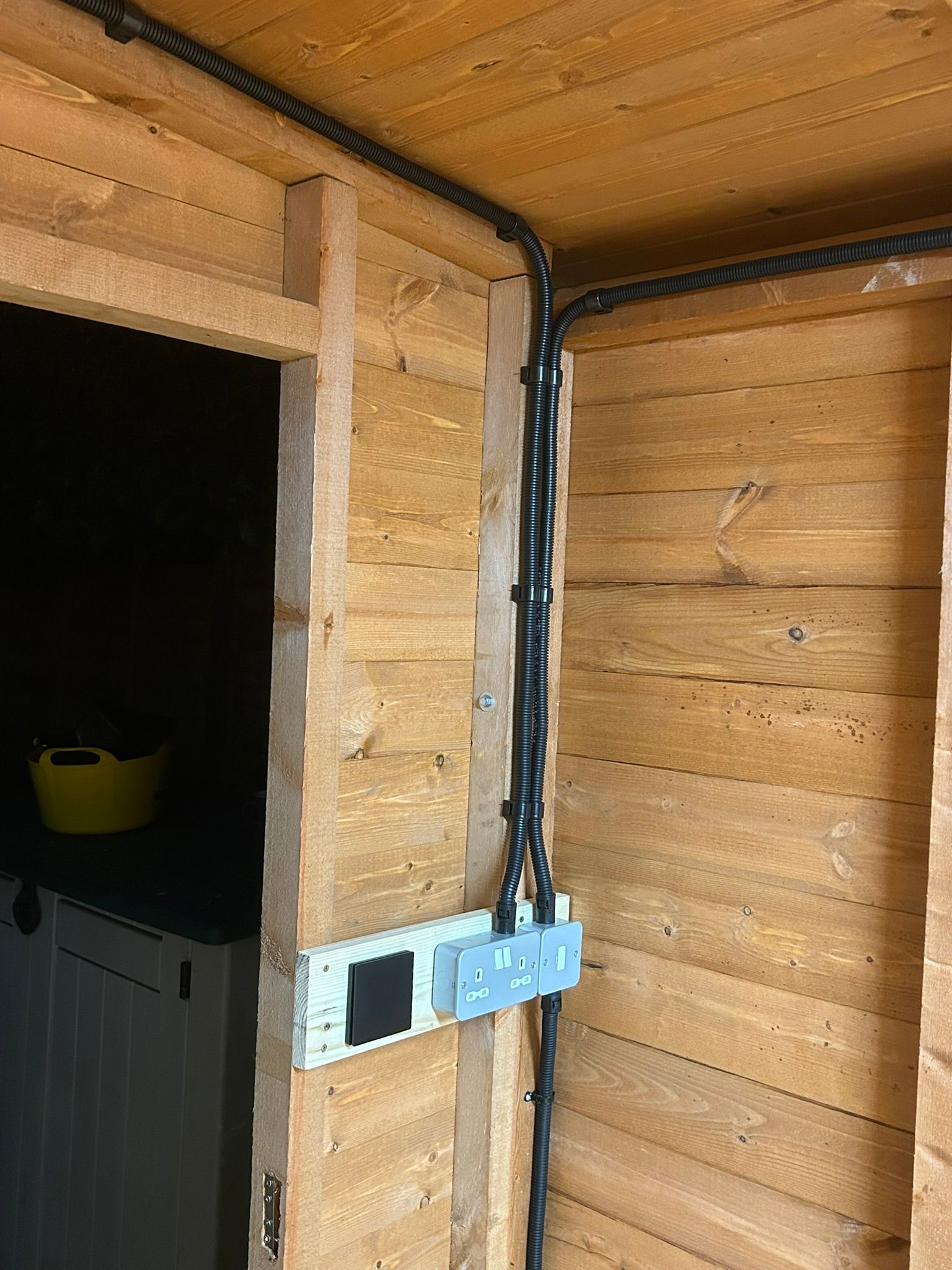 garden-shed-wiring-jpg