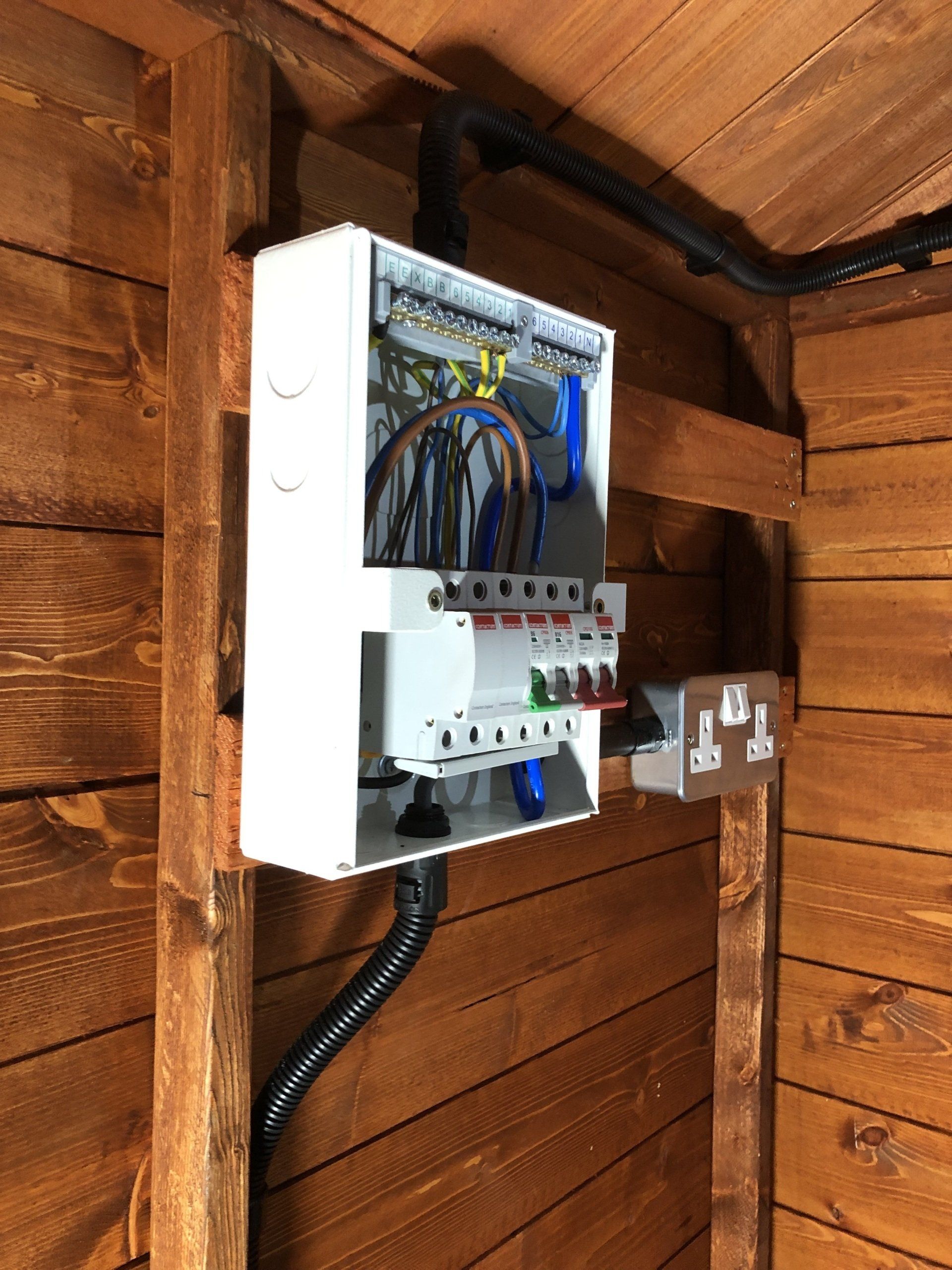 Contactum Consumer Unit