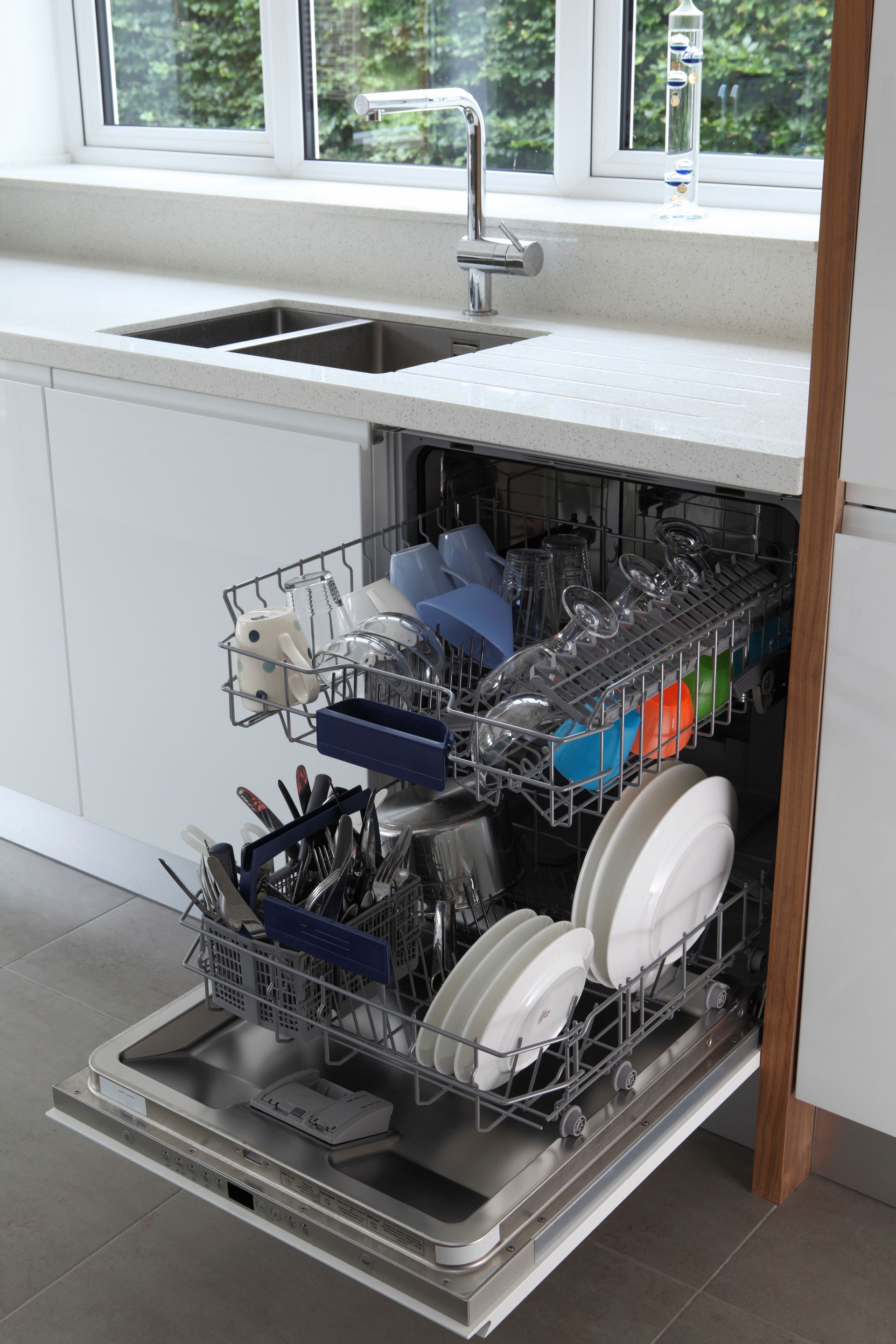 Clean food utensils inside a dishwasher | Pennsauken, NJ | H and R Appliances