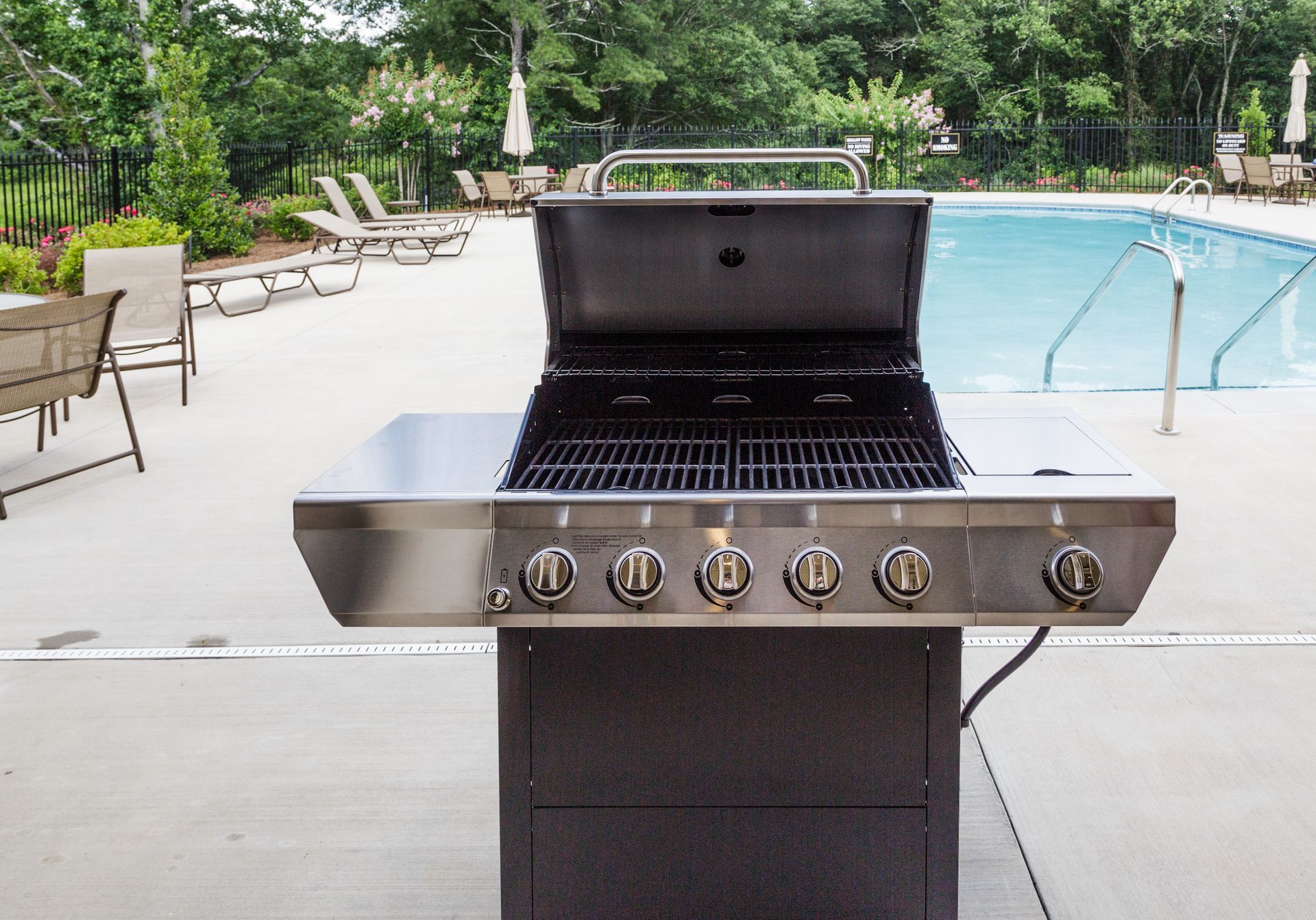 Grill near pool area | Pennsauken, NJ | H and R Appliances