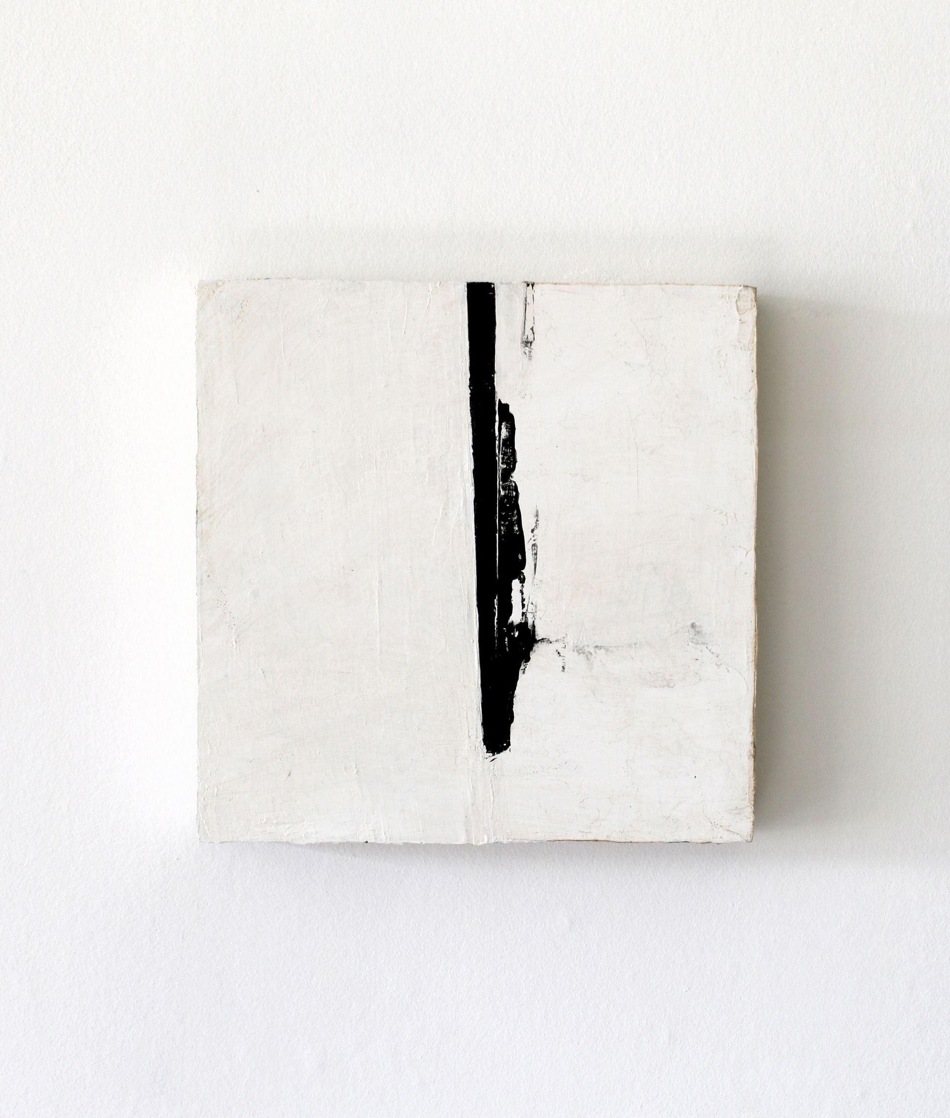 A white square with a black line on it