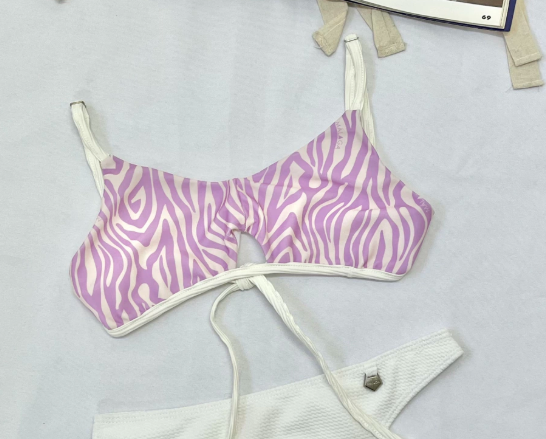 Corpiño de bikini Maracuya print lila/blanco