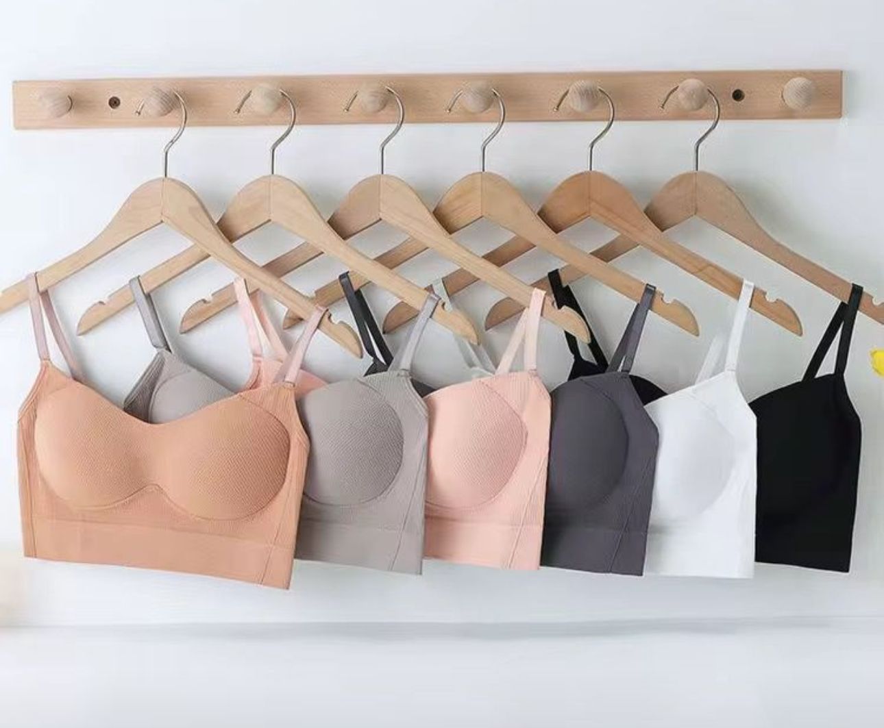 Sujetador push-up gris acero  tipo top
equivale a un talle 95