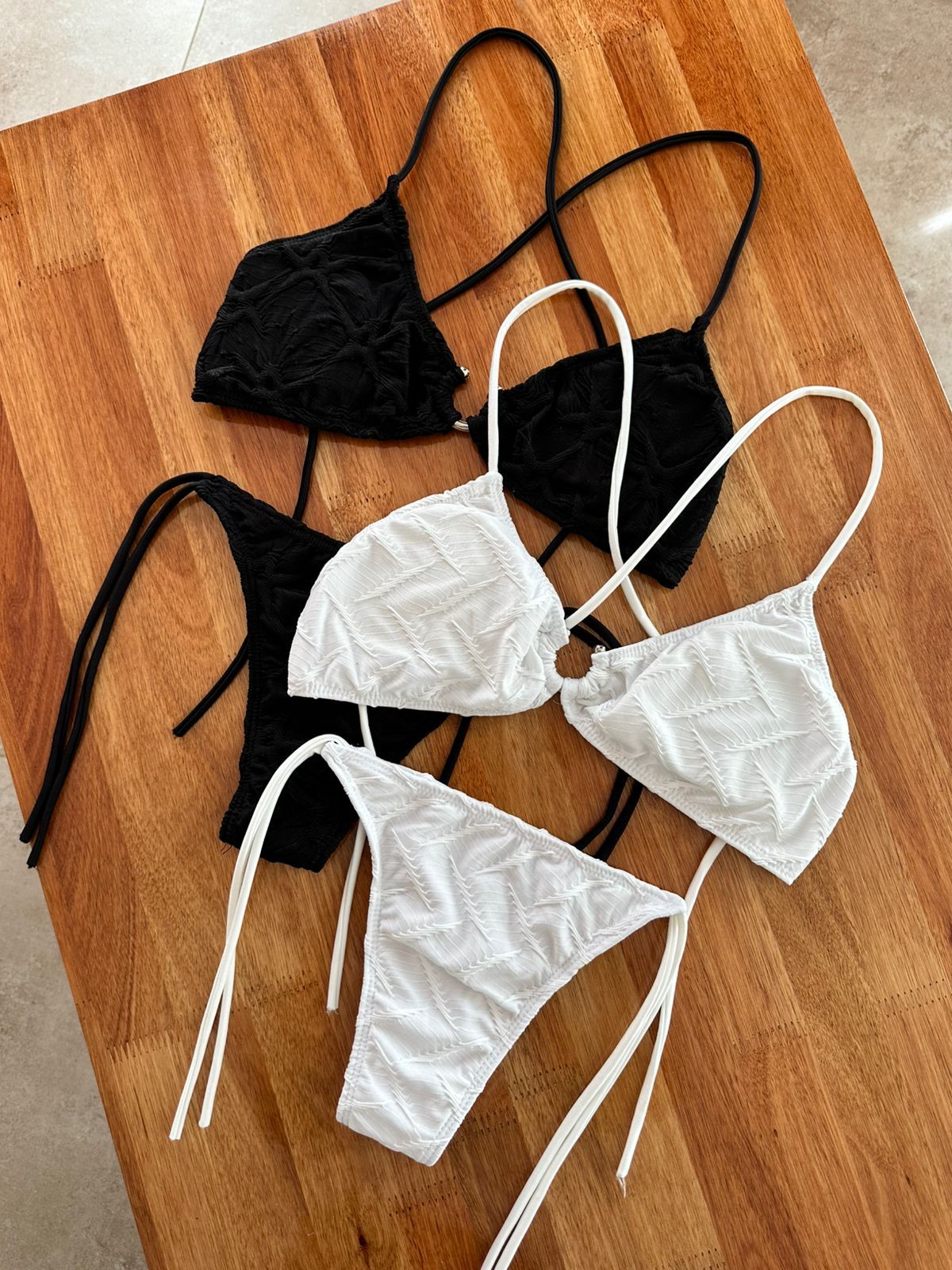 Bikini Aloha blanca/negra