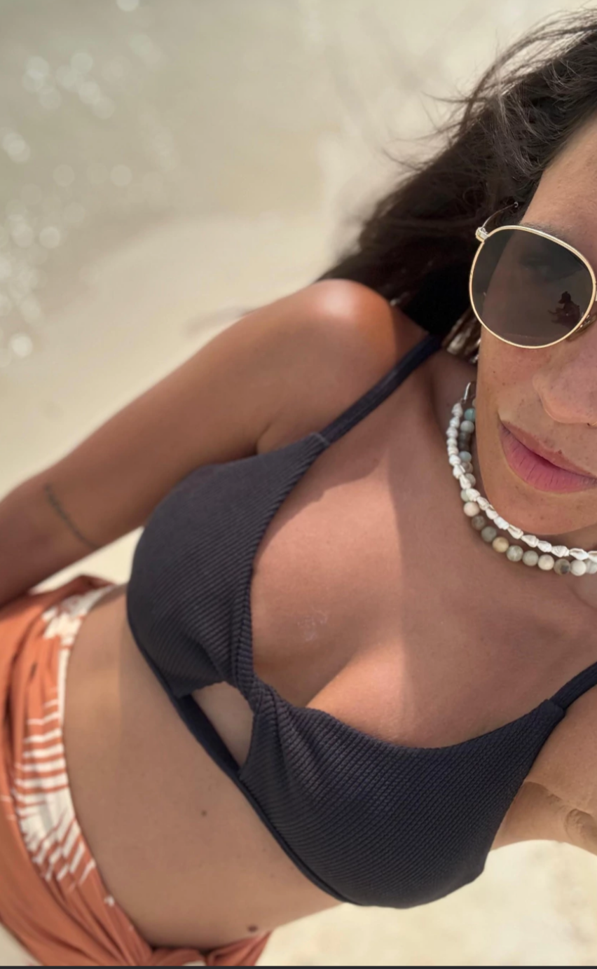 bikini Málaga negra Praga