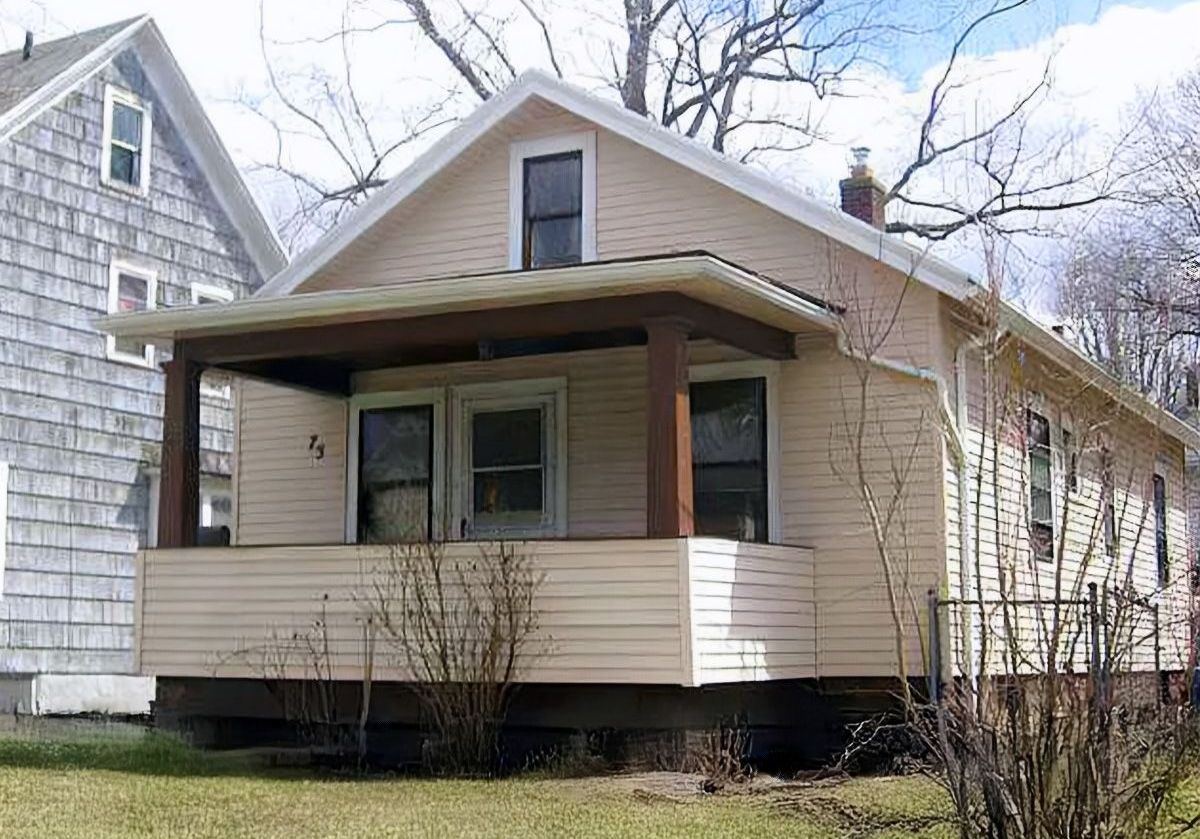 Finder's Fee House Photo