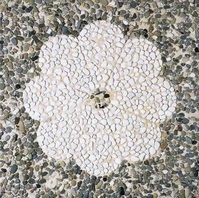 CIOTTOLO GRIGIO CON FIORE CARRARA