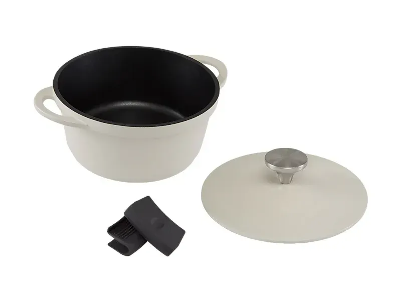 Cast Lite Non-Stick Casserole 2.4L / 20cm