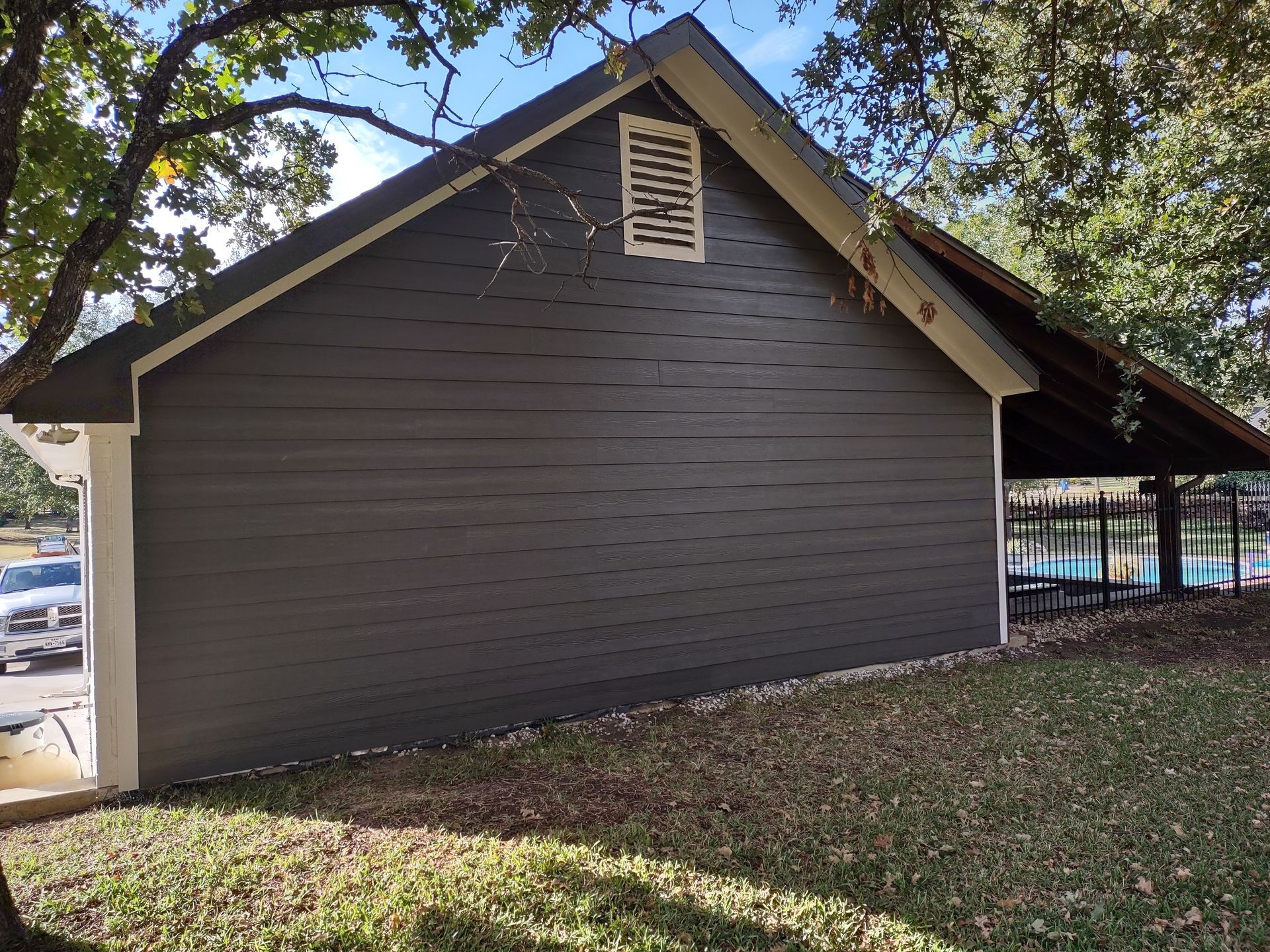 A house with a sign on the side that says karaoke