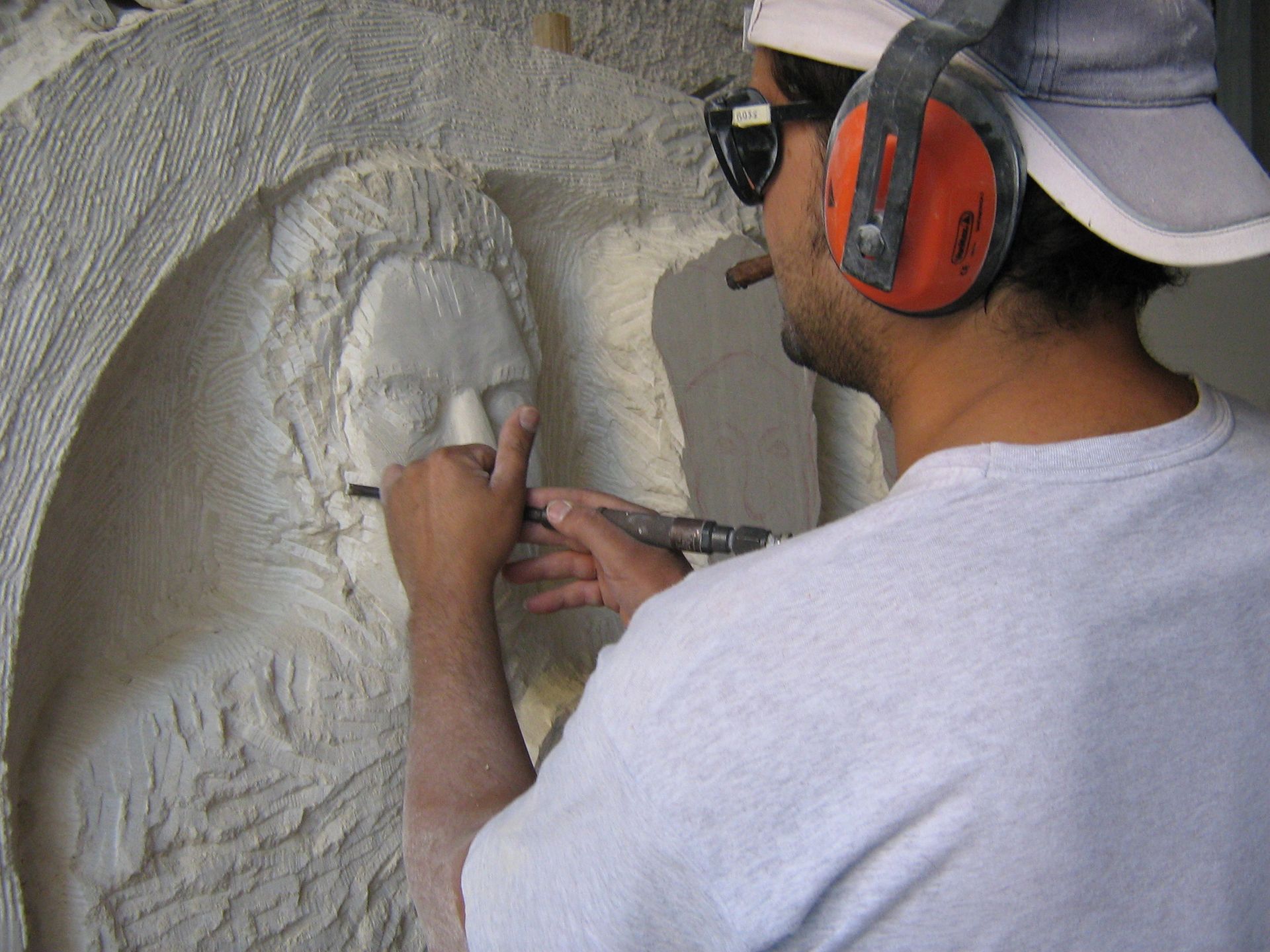 Pierluca Guerriero lavorazione marmo Campobasso