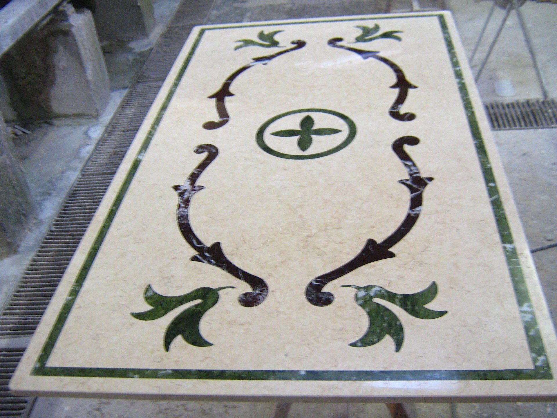 intarsi lavorazione marmi Campobasso