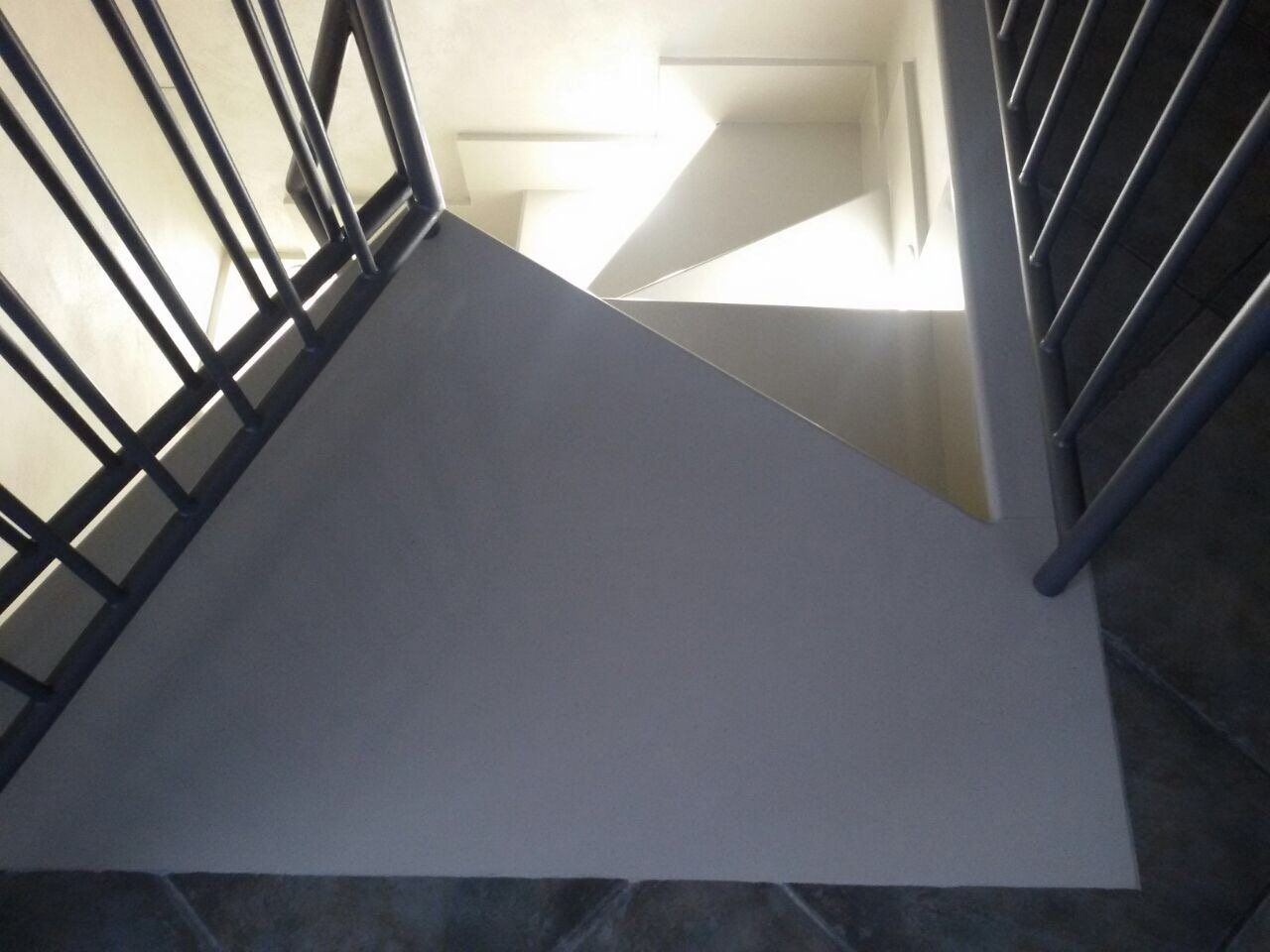 scala artigianale in marmo