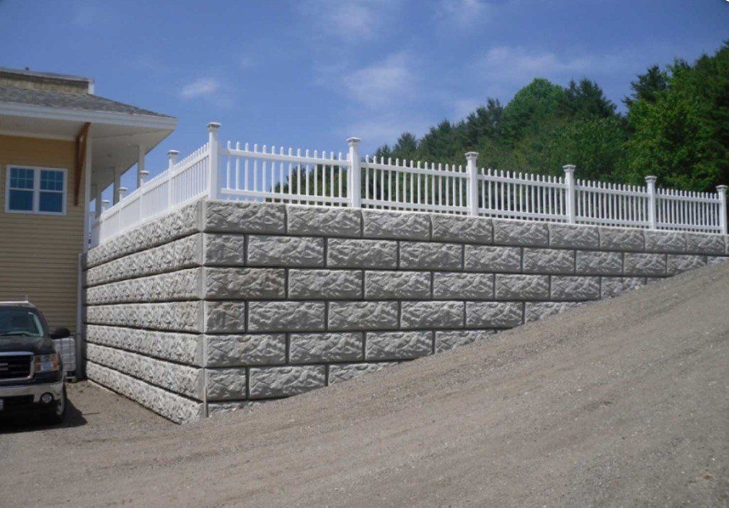 Boulder Block™ Retaining Walls - Bismarck, ND | Coldspring