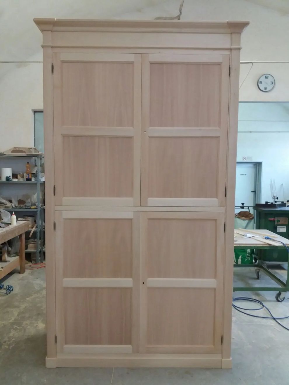 Armadio in legno