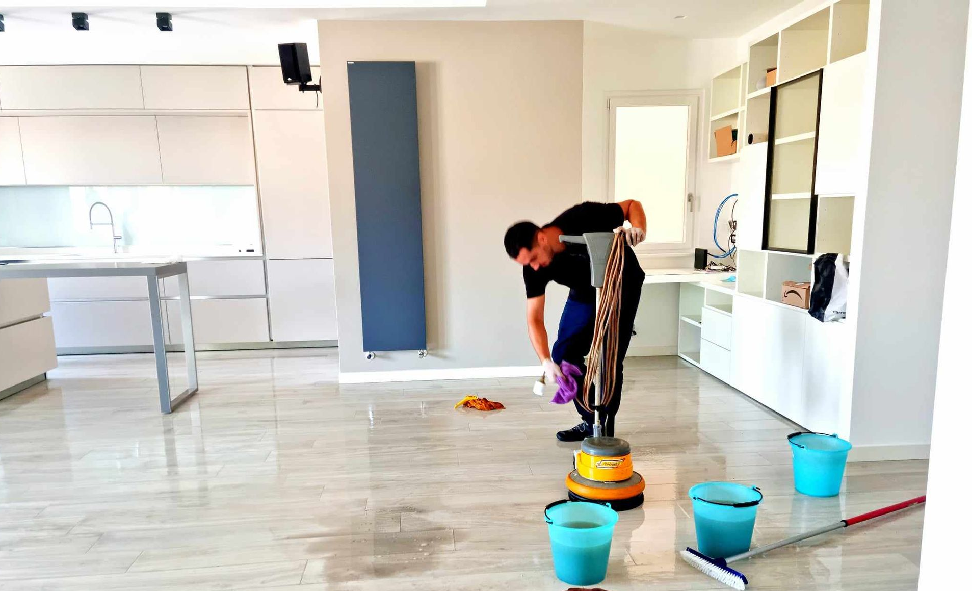 pulizie post ristrutturazione negozi