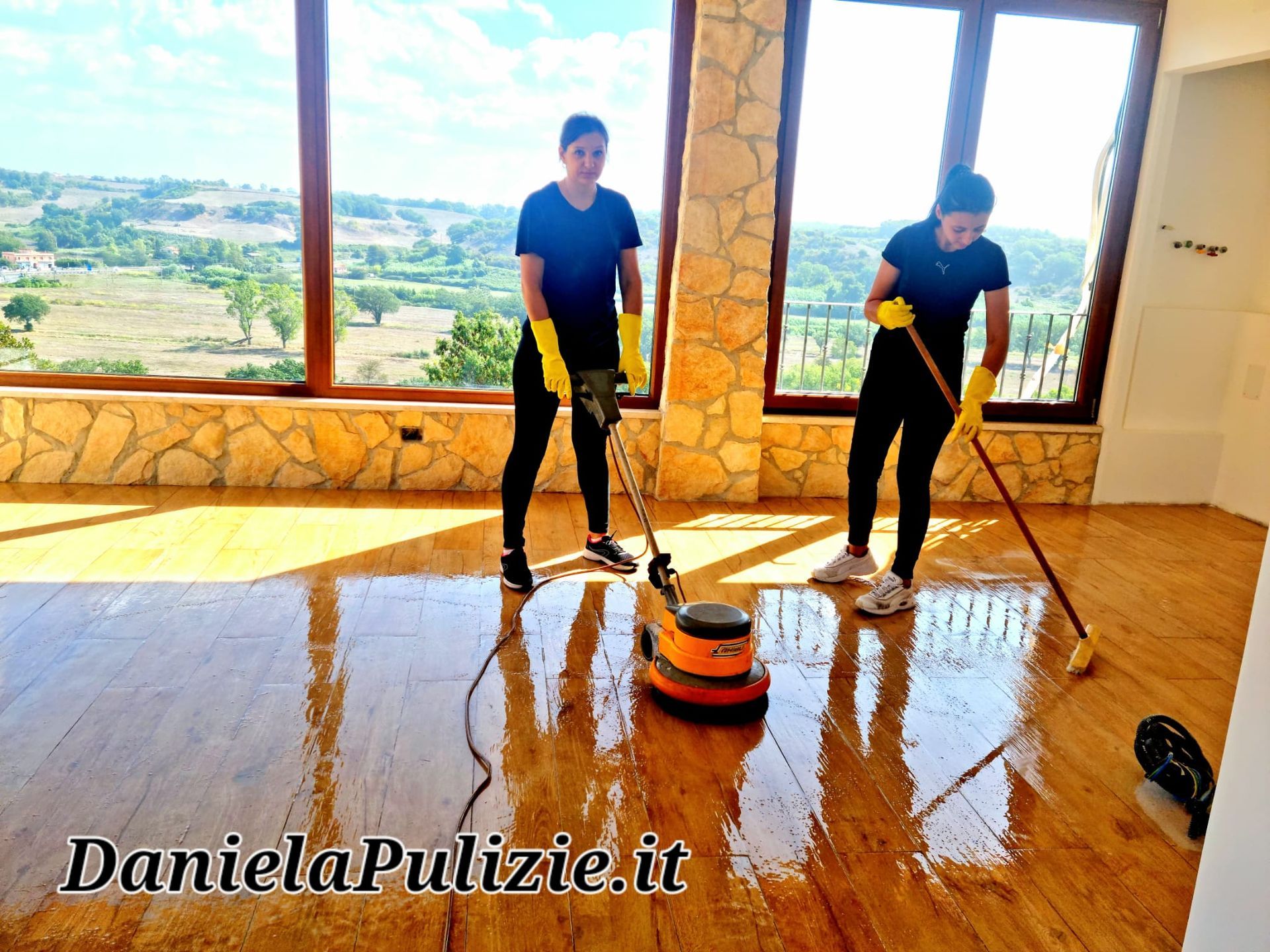Qual è il Costo di Pulire un Appartamento con un’Impresa di Pulizie?
