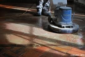 pulizia cotto con monospazzola