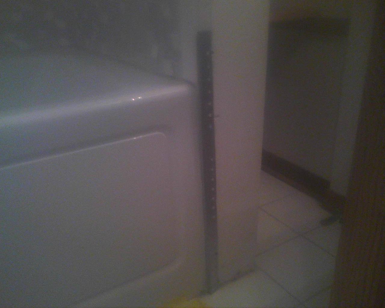 Before Fixing the Side of Wall — Hammond, IN — Bob's Plastering & Painting