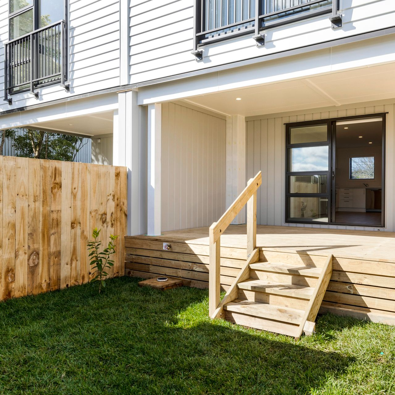 lounge by Neda Builda