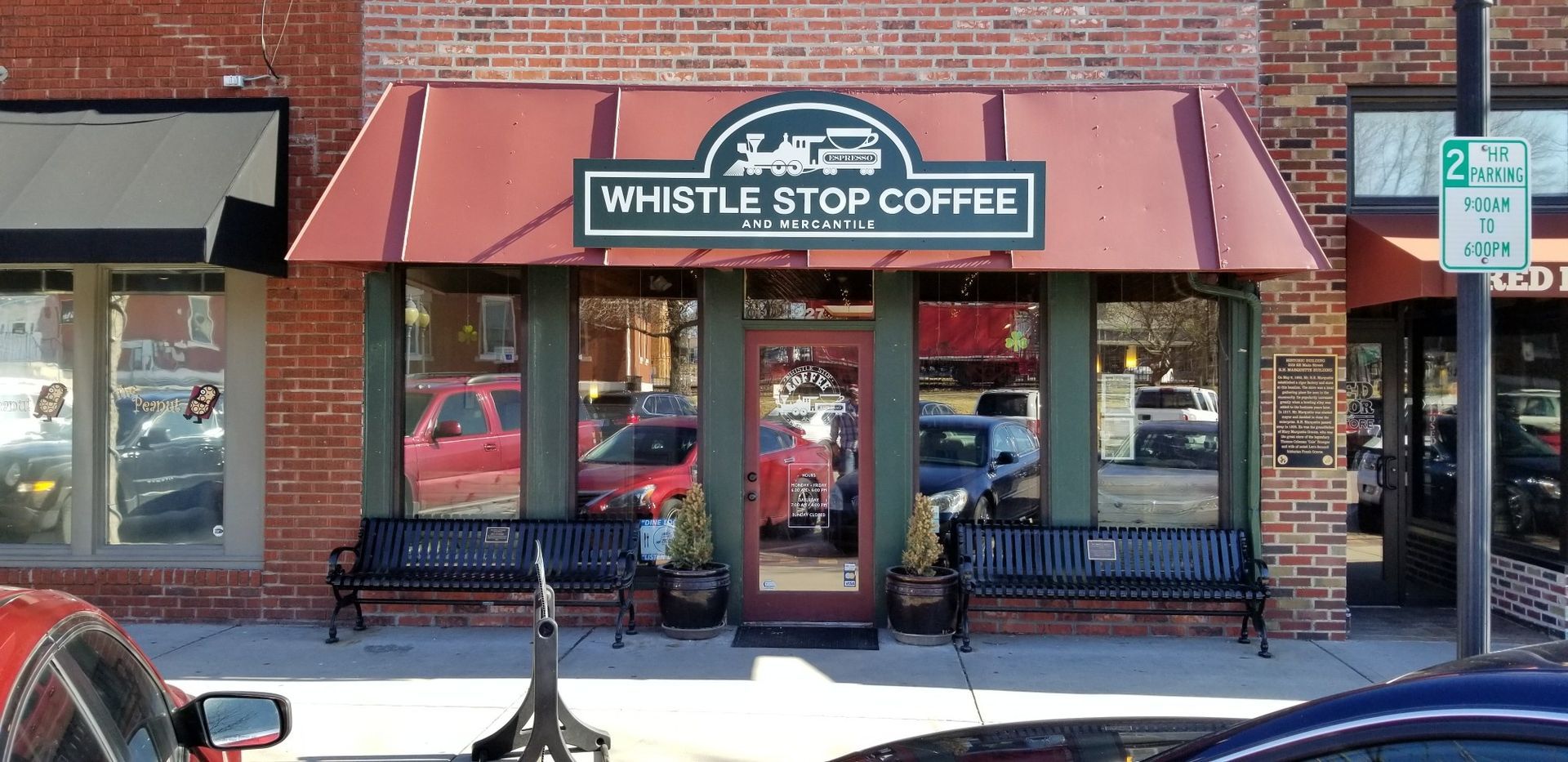 whistle stop coffee store front in downtown lee's summit