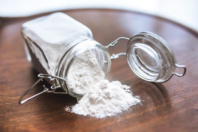 how to mix baking soda with reduced glutathione powder Used this 2 weeks before my weddingmy skin's never looked this spotless! Steps: 1 tsp 1 tsp aloe gel Add a pinch of turmeric (optional) Apply a thin Baking Soda and Autoimmune Disease