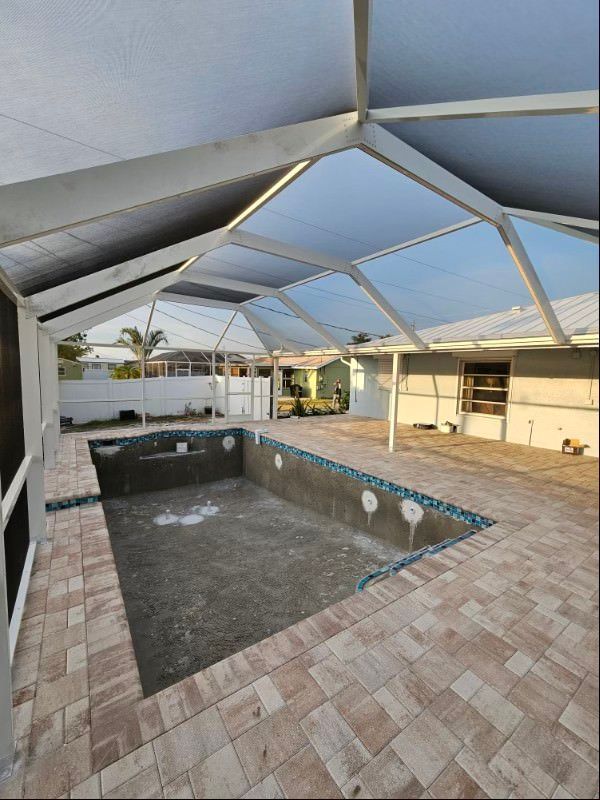 Screen Enclosure Pool cage Screen repair Rescreening Port Charlotte North Port Venice Sarasota BRADENTON West Coast Screening