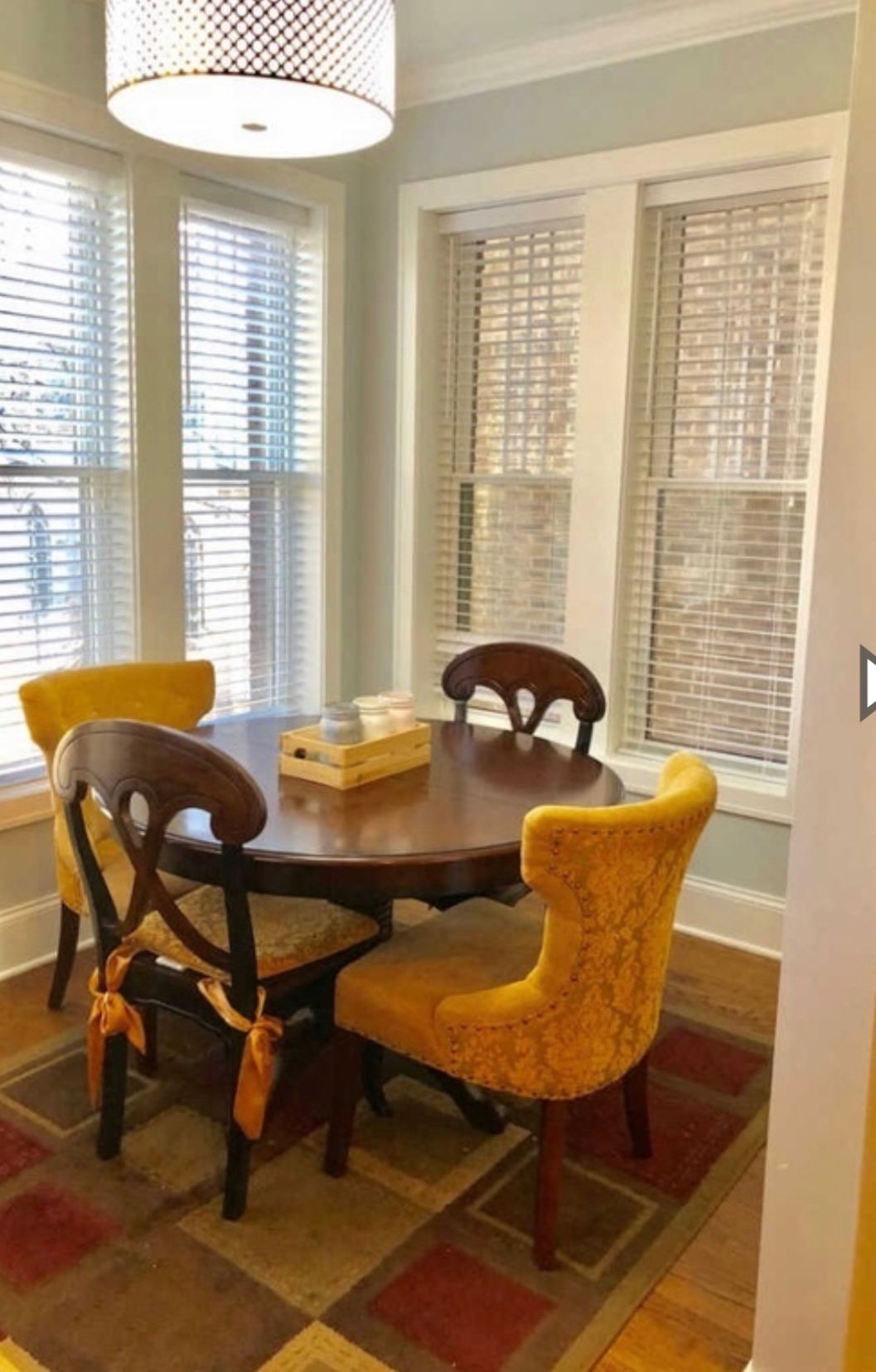 715 West dining room table