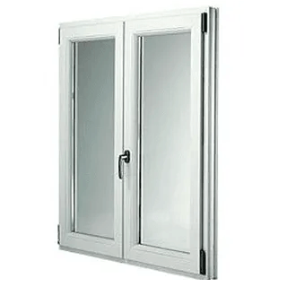 finestra bianca in legno