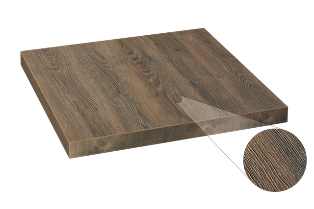 piano per un tavolo in legno scuro