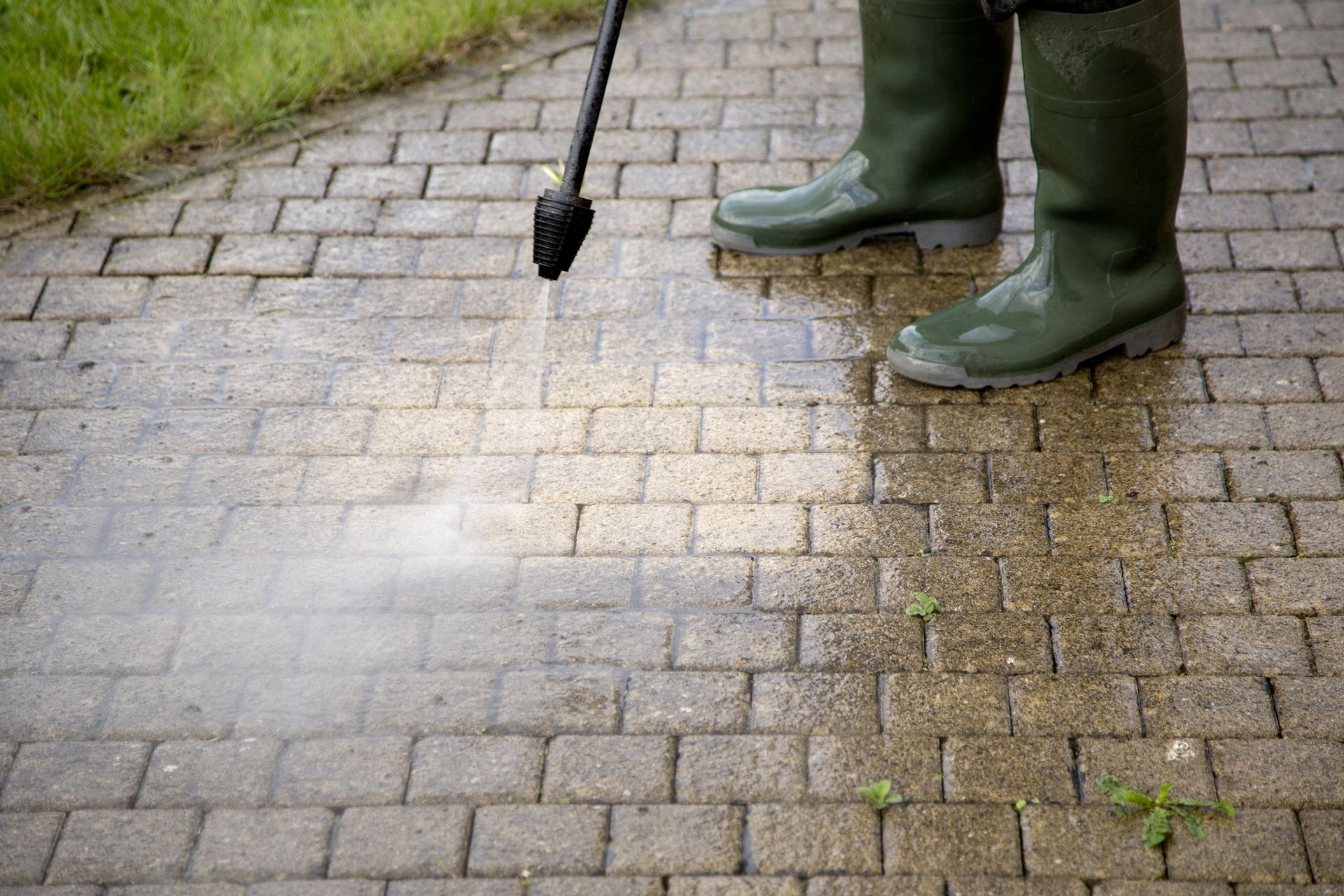 Window Cleaning in Bloomfield Hills, MI