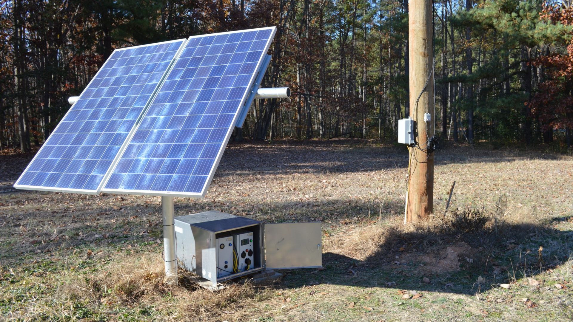 Broadband site powered by solar panels and The Vulcan by Sol Donum, ensuring reliable, off-grid energy for remote operations